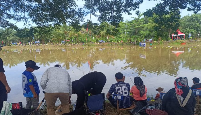Ratusan Peserta Antusias, Lomba Mancing Idaman 5 Berjalan Meriah